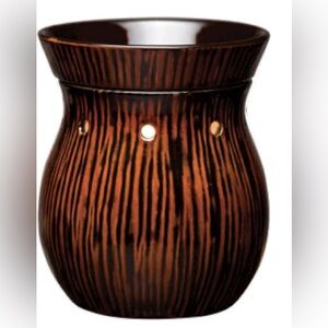 Scentsy new, unused in-box Zingana Premium electric warmer.